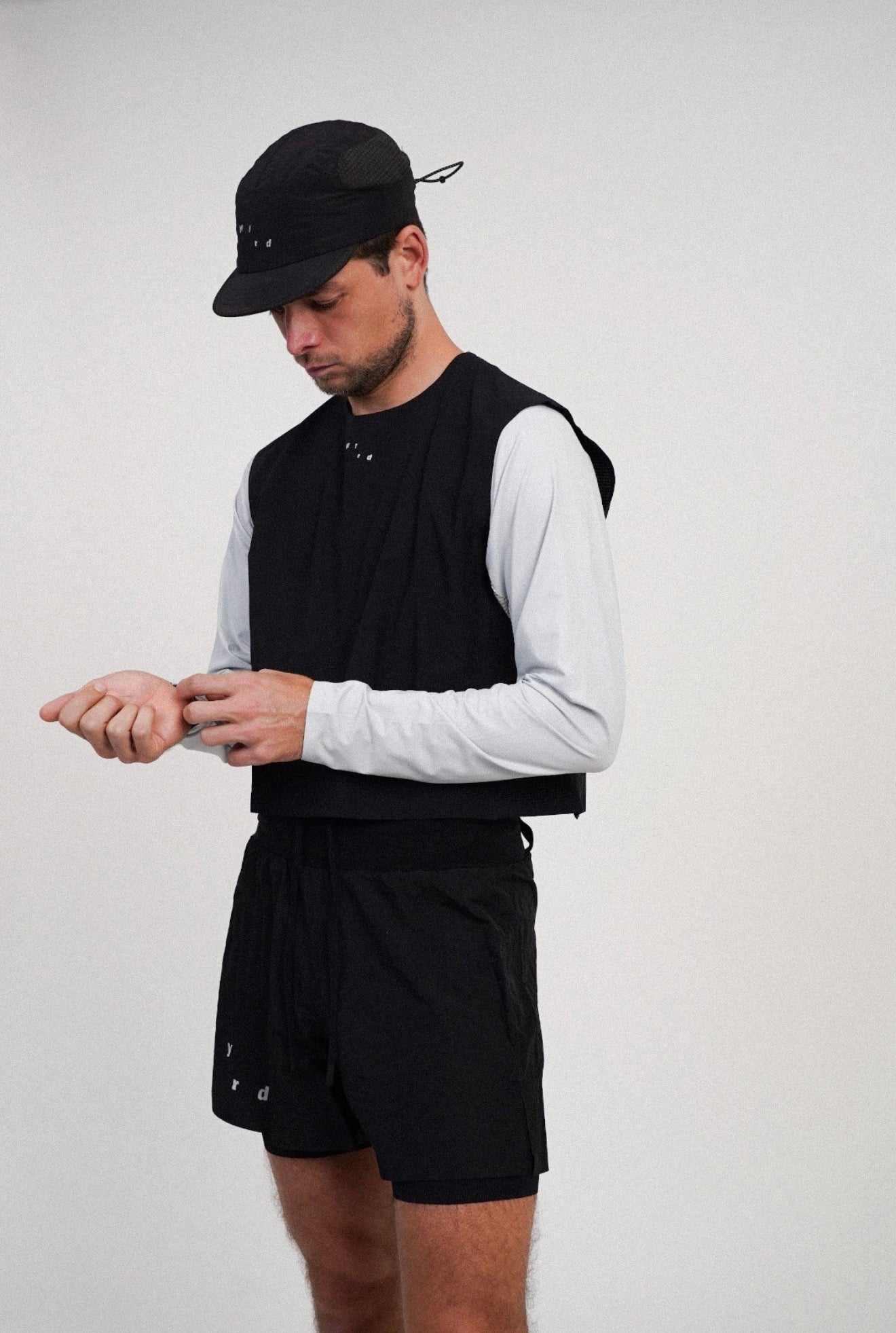 Tech Cropped Vest - Black | Premium Activewear for Comfort