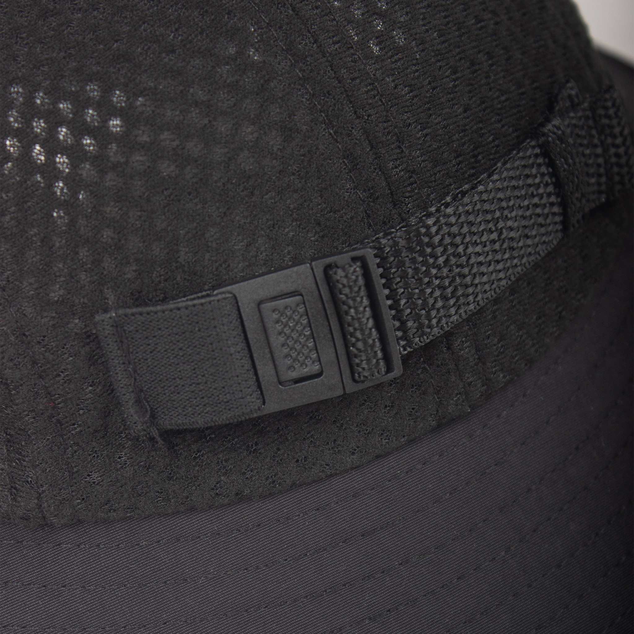 Aeria Fortis Performance Bucket Hat