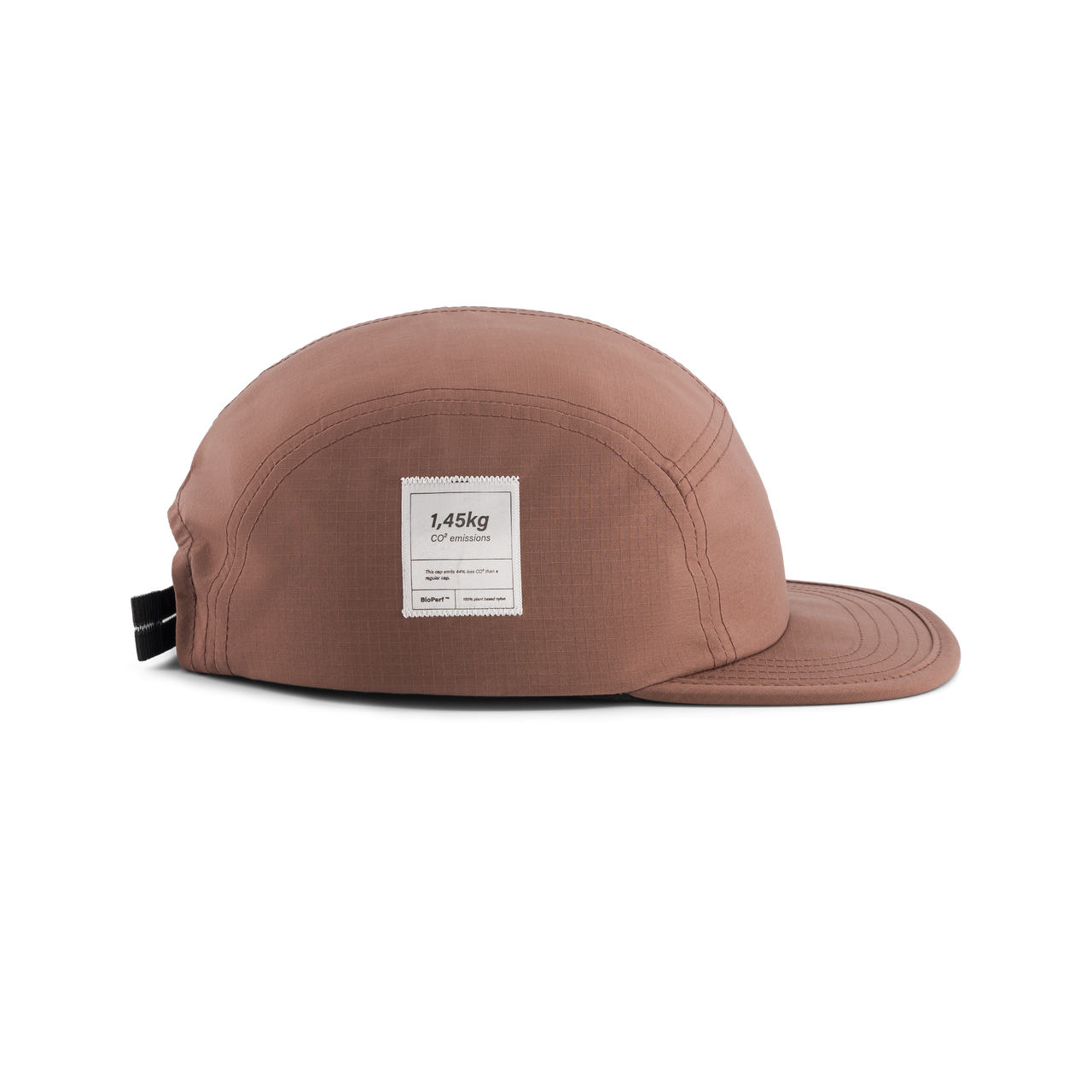 Terracotta running cap made from lightweight, tear-proof, plant-based nylon with low carbon footprint.