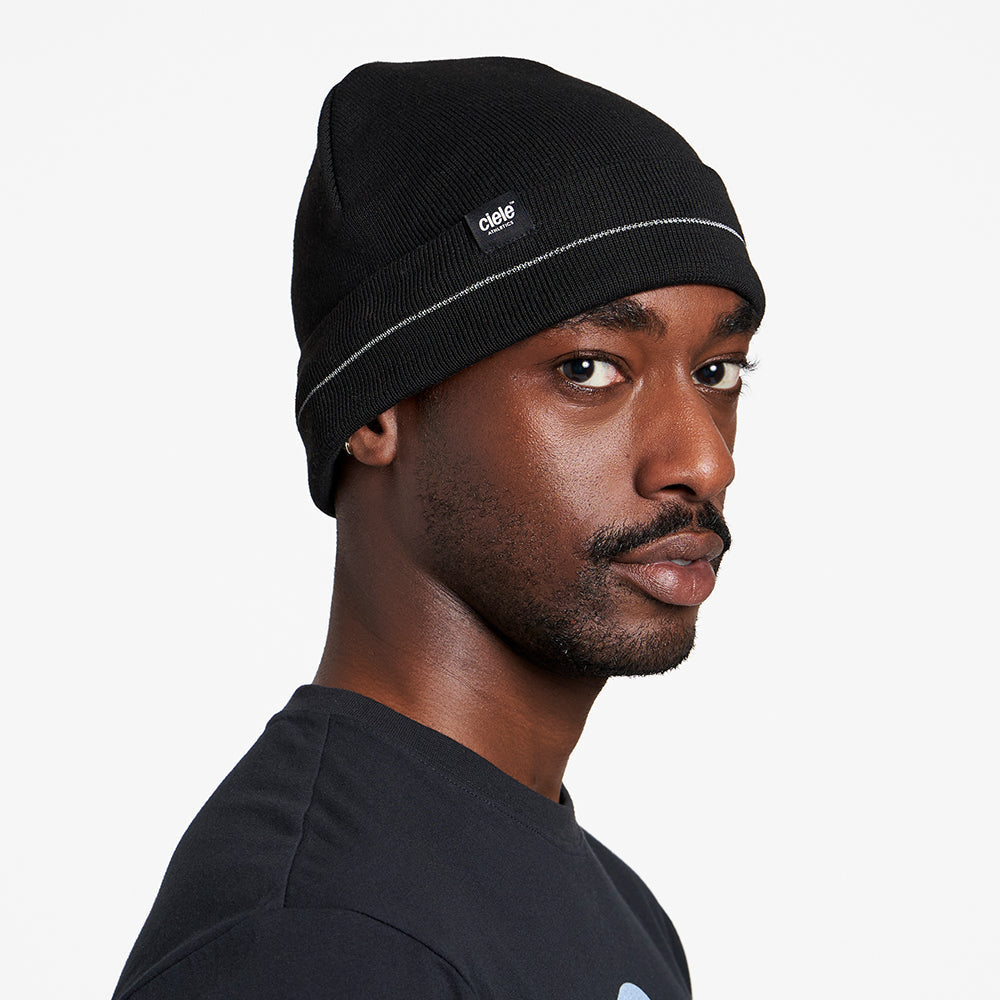 CR3Beanie - Shadowcast with reflective stripe, 100% recycled polyester.