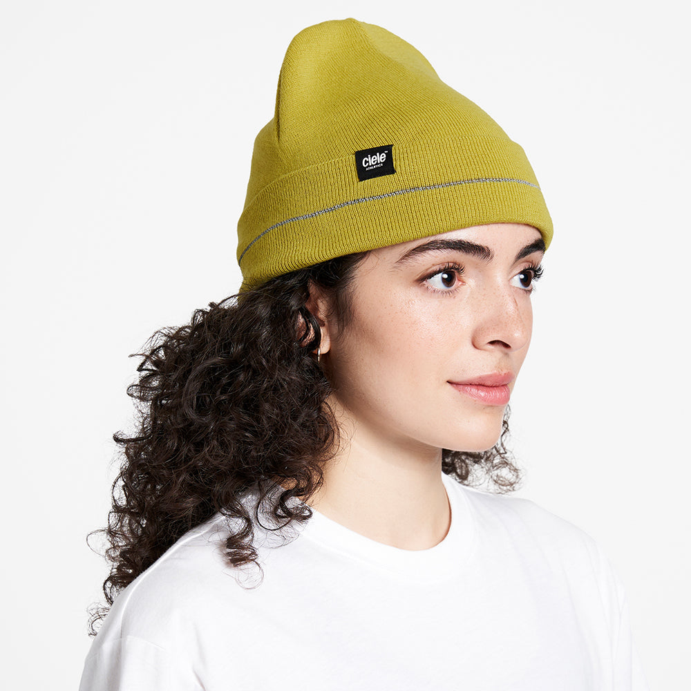 CR3Beanie - Sogl, green, reflective stripe, 100% recycled polyester, worn by model.