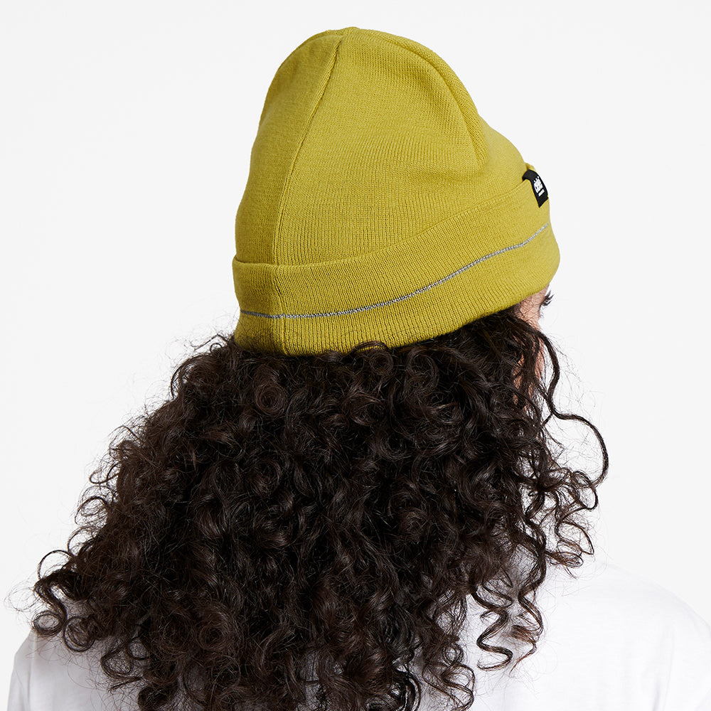 CR3Beanie - Sogl in green with reflective stripe, made from 100% recycled polyester.