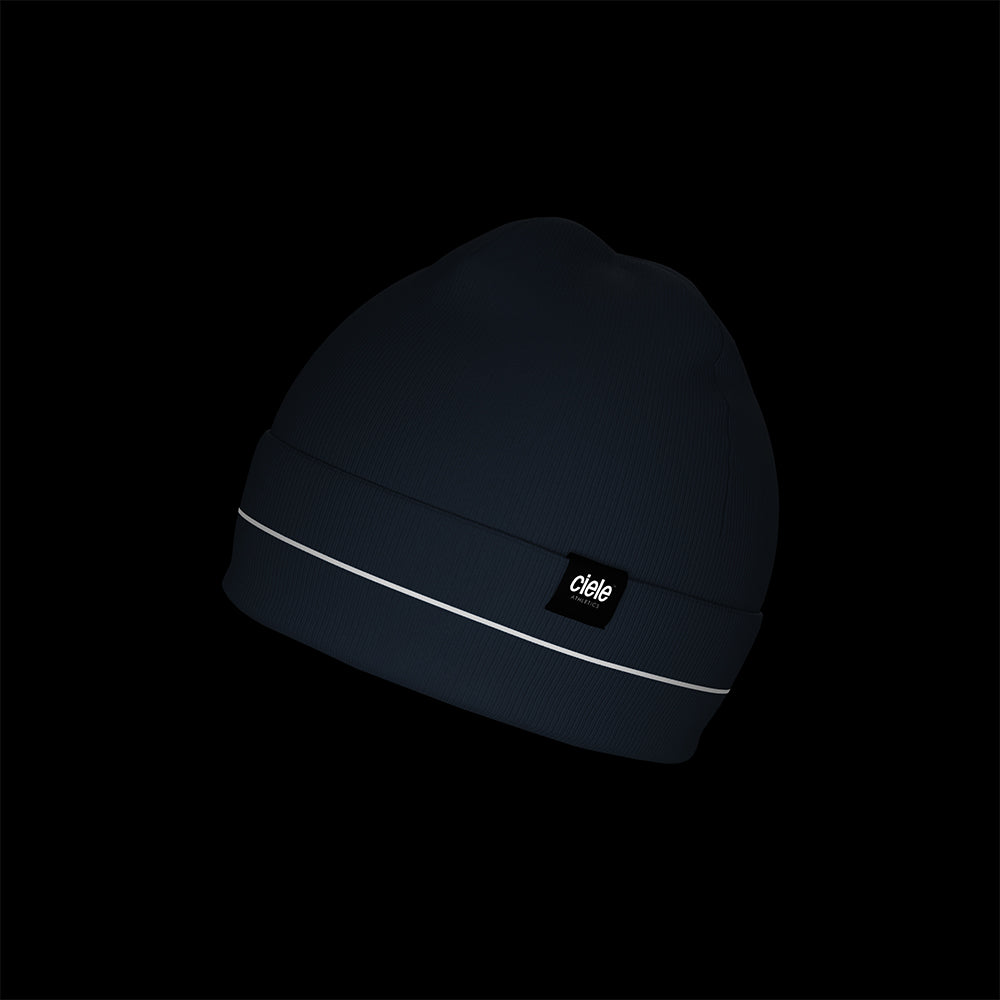 CR3Beanie - Nandoah with reflective stripe, black color.