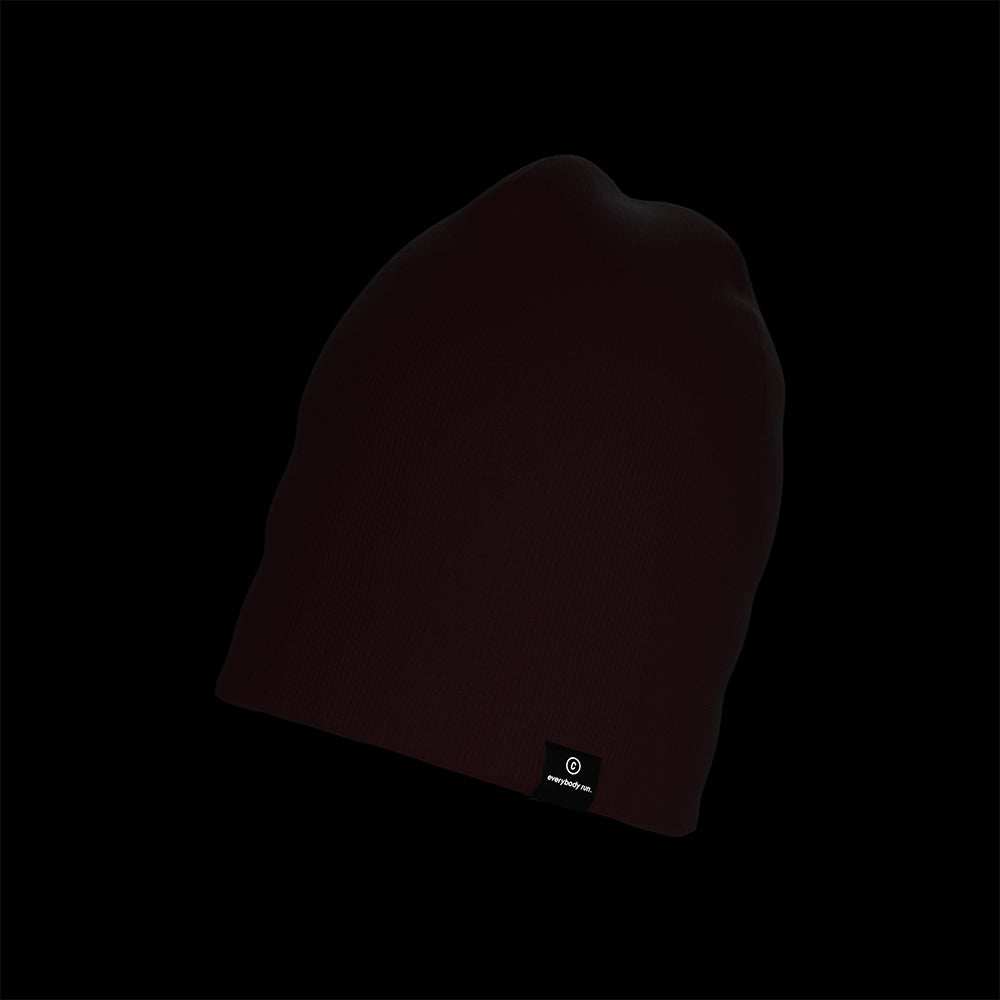 CR3Beanie - Cab in durable recycled polyester with reflective stripe, ideal for night runs.