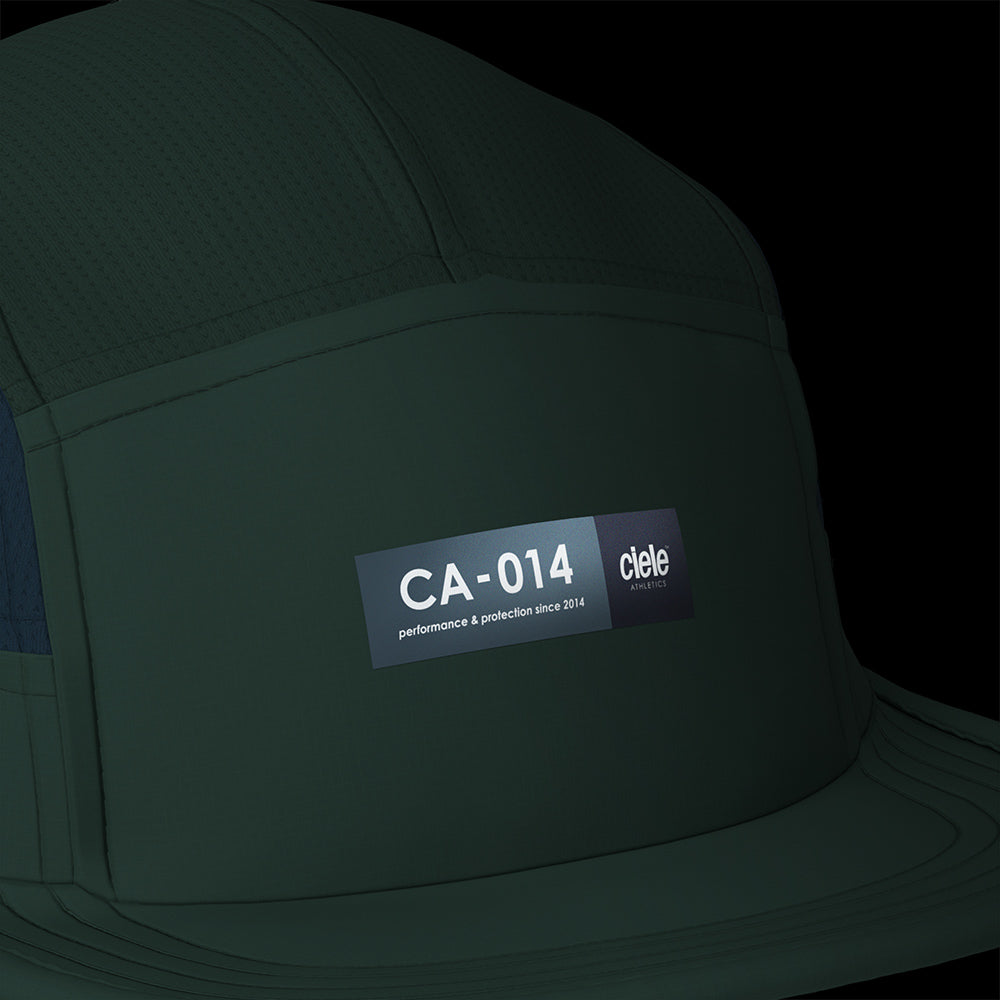 Lightweight GOCap in Spruce with breathable mesh, COOLmatic fabric for enhanced performance, and reflective details.