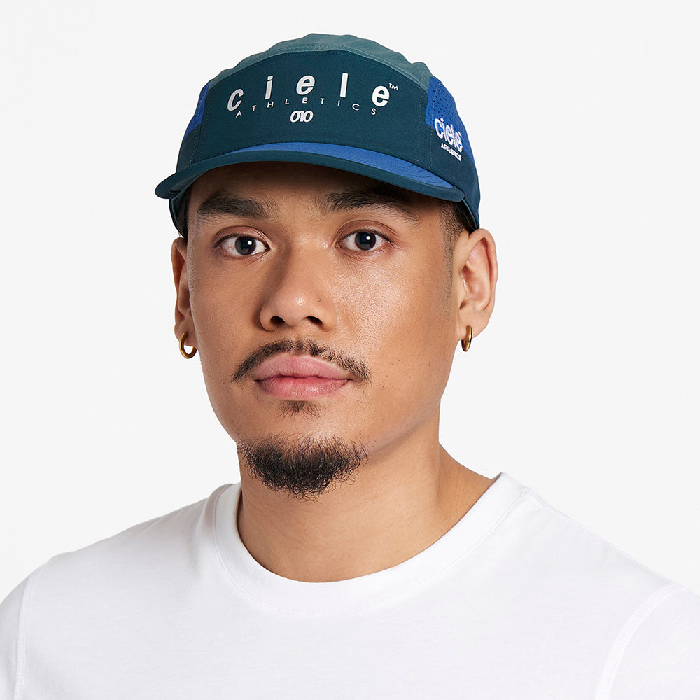 Indigo GOCap SC - Decade 014-024 with SOFTcurve brim and reflective details.