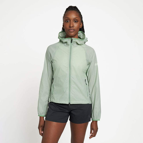 Lightweight VNTJacket - Mynyd with hood, wind-resistant, reflective detailing.