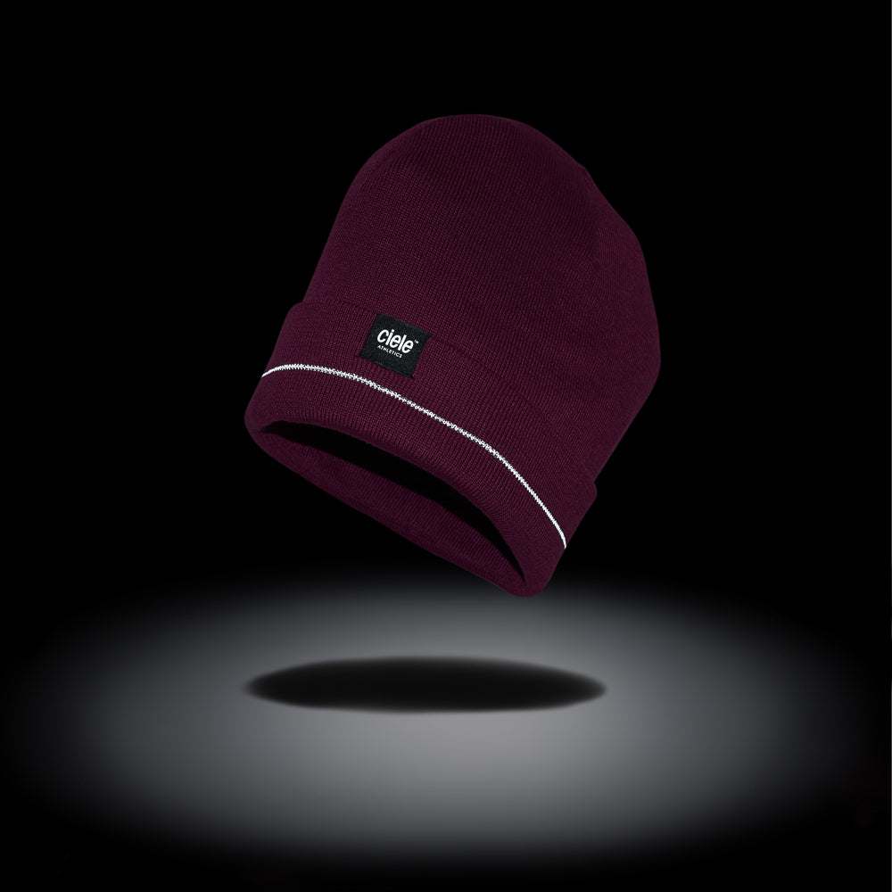 CR3Beanie - Cab with reflective stripe, 100% recycled polyester, ideal for night runs.