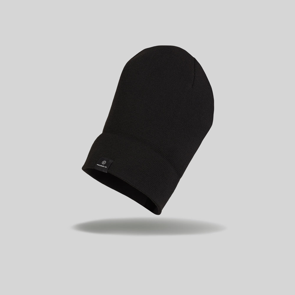 CR3Beanie - Shadowcast in black, durable double-layer knit, recycled polyester, reflective stripe.