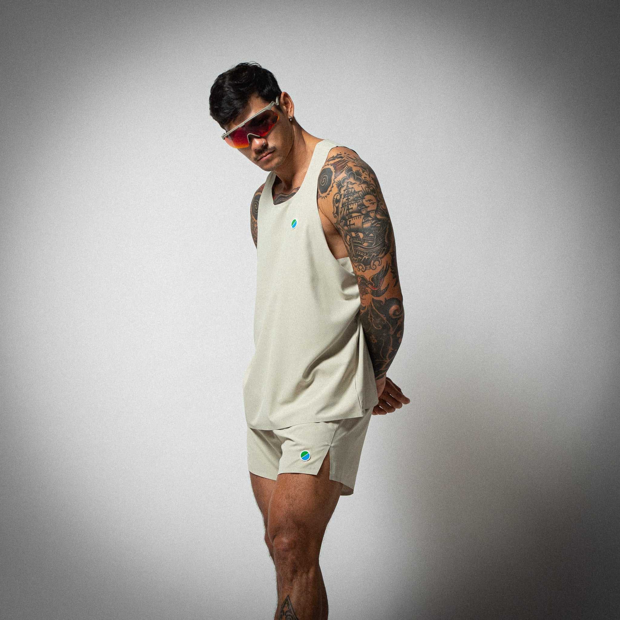 Aeria Fortis 4" Race Shorts Beige