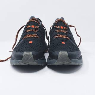 Black running shoes, sundays collection, featuring a smooth design for relaxed long runs.