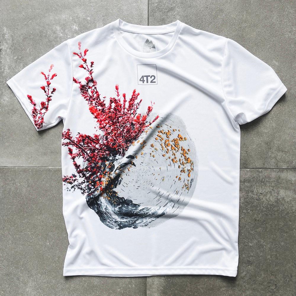 Men's running bubble tee with unique graphic on white fabric, made from 100% recycled PET.