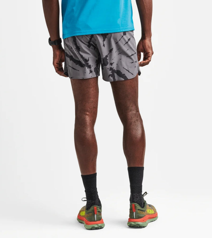 Alta Shorts 5" with tie dye design, lightweight 4-way stretch fabric, moisture-wicking liner, and rear zip pocket.
