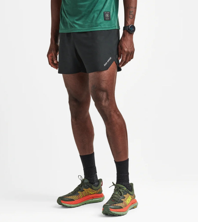 Baja Shorts 5" for running with quick-drying stretch fabric.