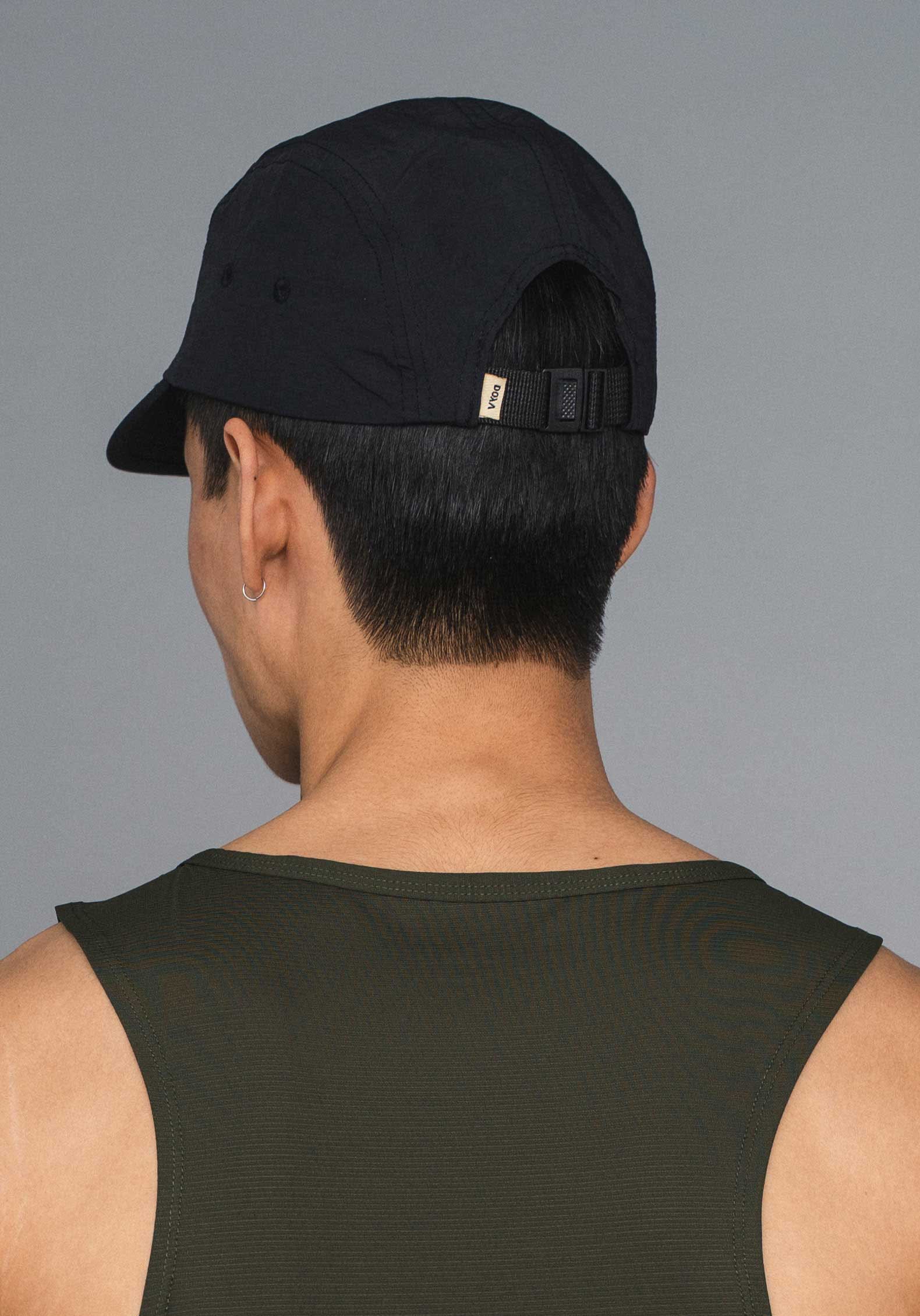 DOXA Run UNS RERUN 5-PANEL CAP Acc. Black 02