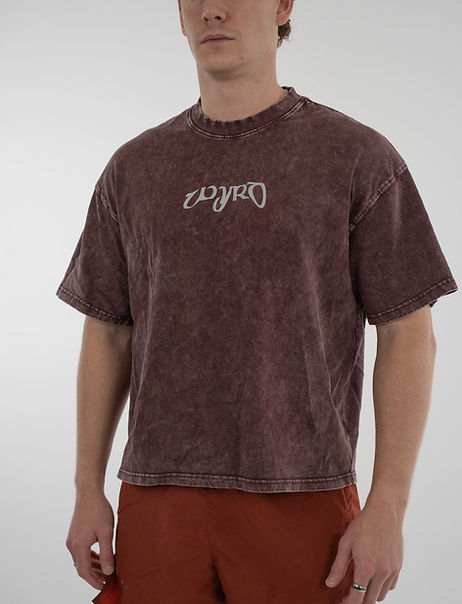 Celtica Acid-Washed bauchfreies T-Shirt – Ziegelrot