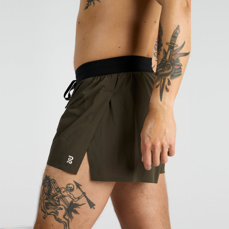 Men's Vento™ 3" Splitty Short with branded drawstring and reflective logo.